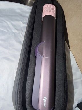 Dyson Airstrait Straightener New in Box Full Set